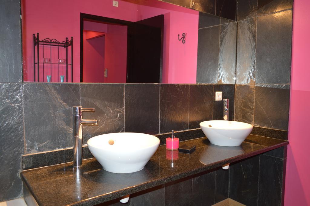 Appart'Hotel Et Chambres Essentiel Spa Arles Buitenkant foto
