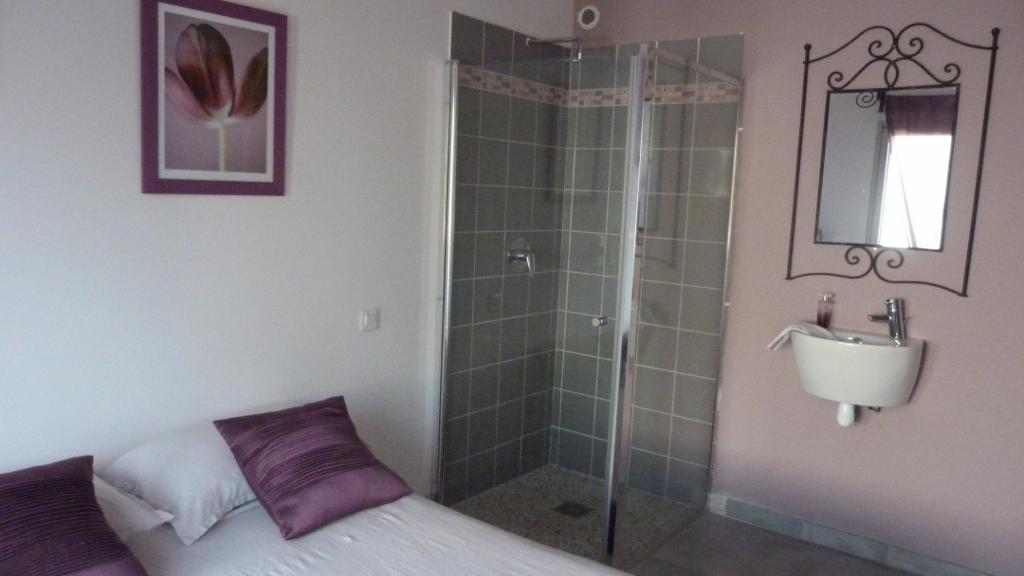 Appart'Hotel Et Chambres Essentiel Spa Arles Kamer foto