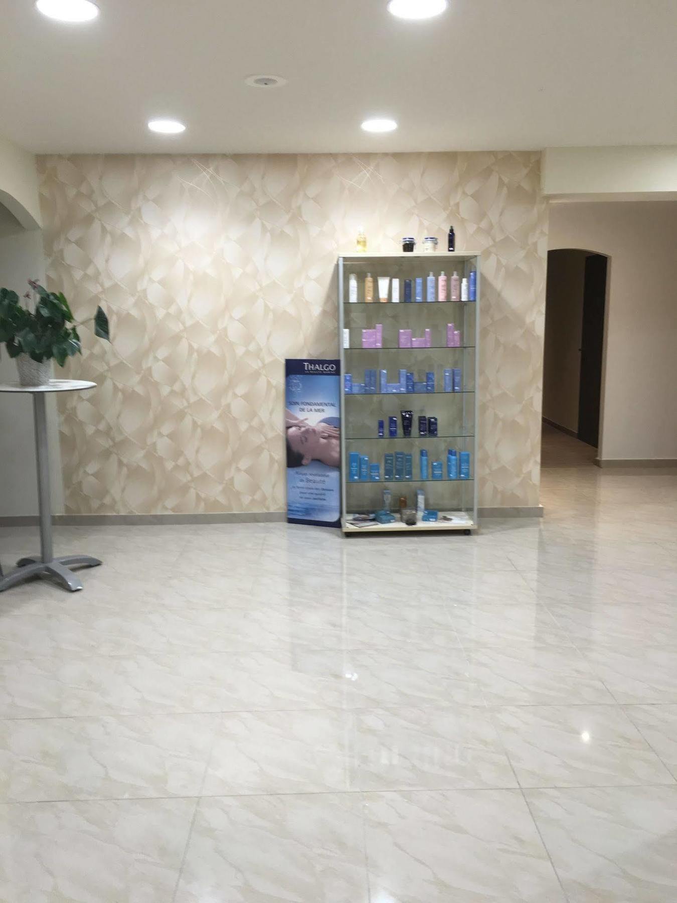 Appart'Hotel Et Chambres Essentiel Spa Arles Buitenkant foto