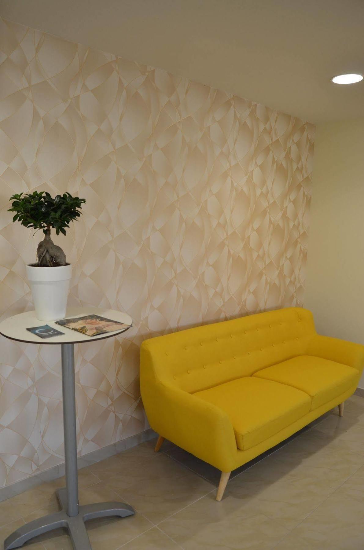 Appart'Hotel Et Chambres Essentiel Spa Arles Buitenkant foto